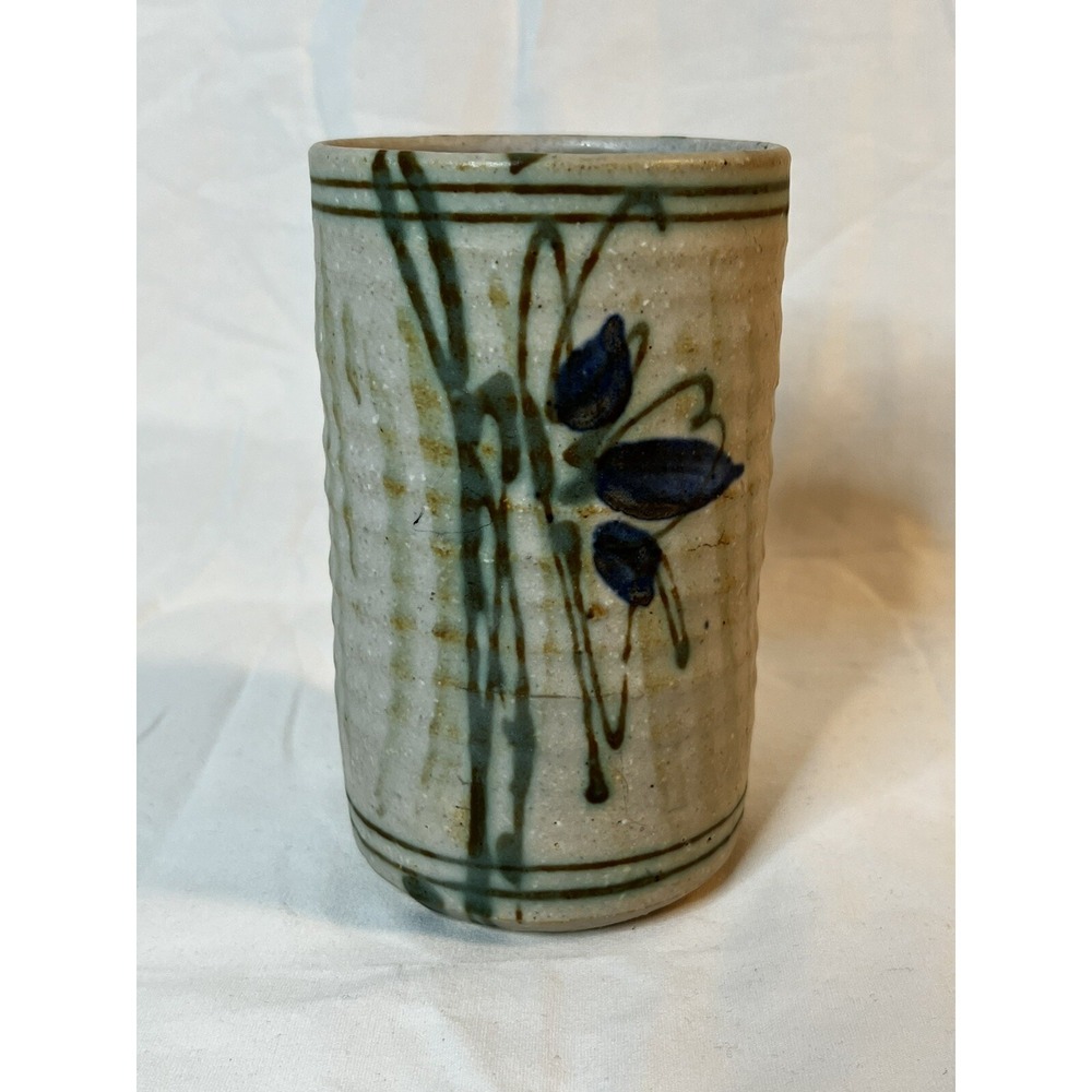 Vintage  Signed Hand Painted Blue Flowers Floral Studio Art‎ Pottery Vase Cup